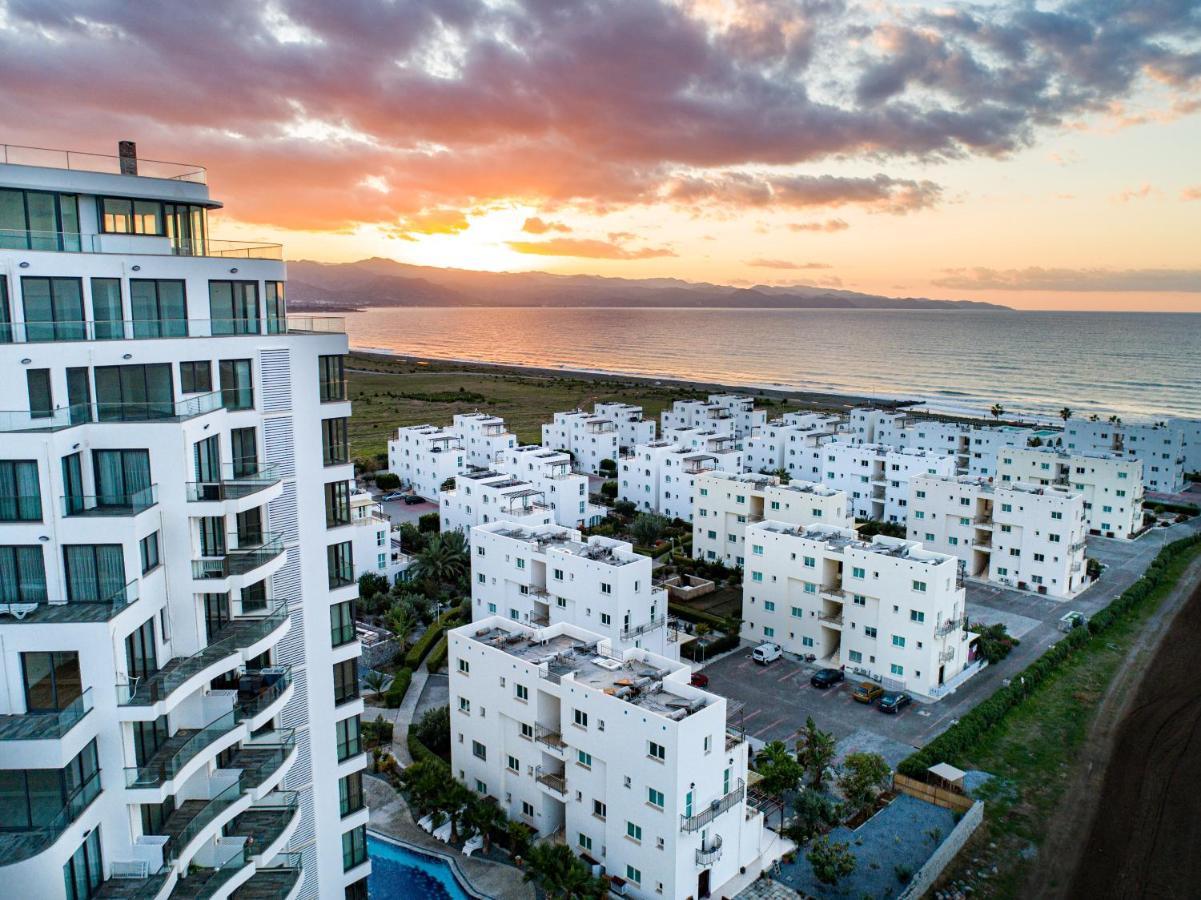 Aphrodite Beachfront Resort Ghaziveran Exterior photo